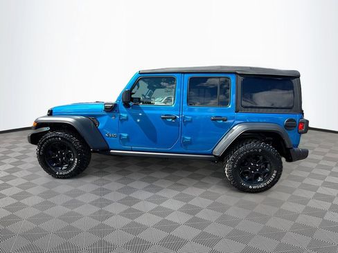 Used 2023 Jeep Wrangler Unlimited w/ Cold Weather Group AWD/4WD image 9