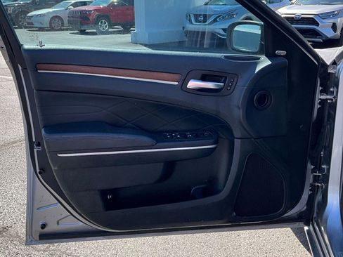 Used 2015 Chrysler 300 C Platinum w/ Light Group RWD image 18