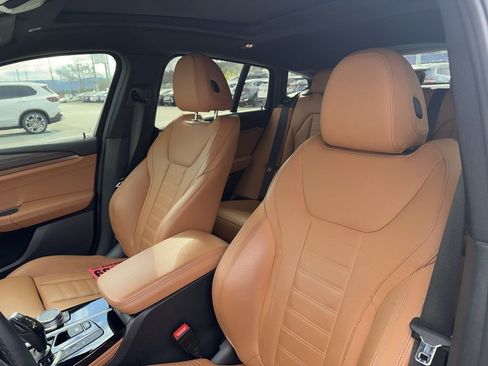 Used 2021 BMW X4 xDrive30i w/ Premium Package image 3