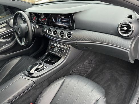 Used 2018 Mercedes-Benz E 300 4MATIC image 27