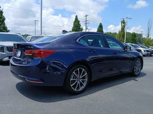 Used 2017 Acura TLX V6 w/ Technology Package FWD image 4