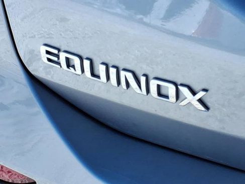 Used 2023 Chevrolet Equinox LT image 30