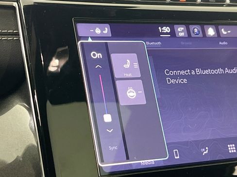 Used 2023 Jeep Grand Cherokee Altitude AWD/4WD image 19