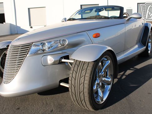 Used 2001 Plymouth Prowler RWD image 18