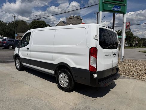 Used 2018 Ford Transit 150 130 Low Roof RWD image 3