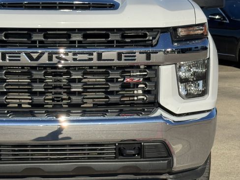 Used 2023 Chevrolet Silverado 2500 LT image 5