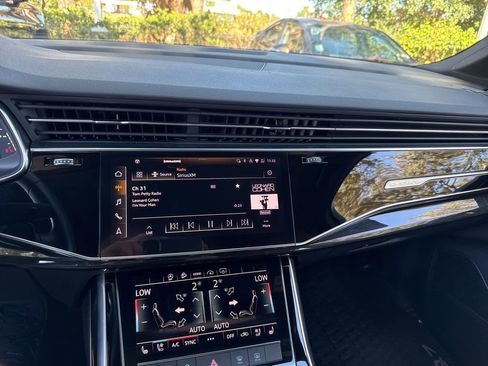 Used 2021 Audi Q7 3.0T Premium Plus image 38