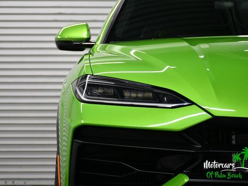 Used 2025 Lamborghini Urus SE image 16