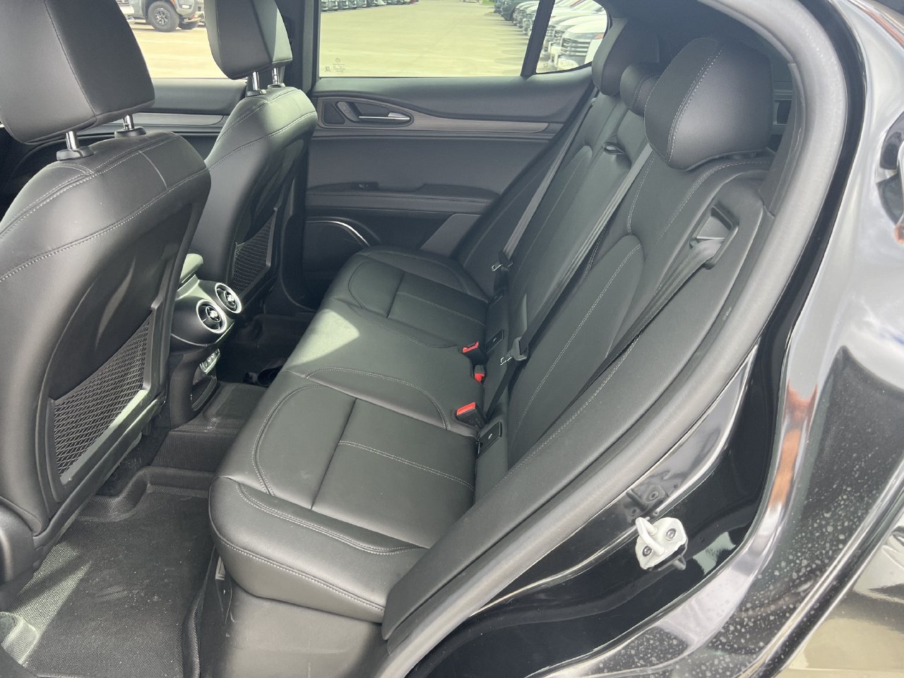 Used 2022 Alfa Romeo Stelvio Ti AWD/4WD image 10