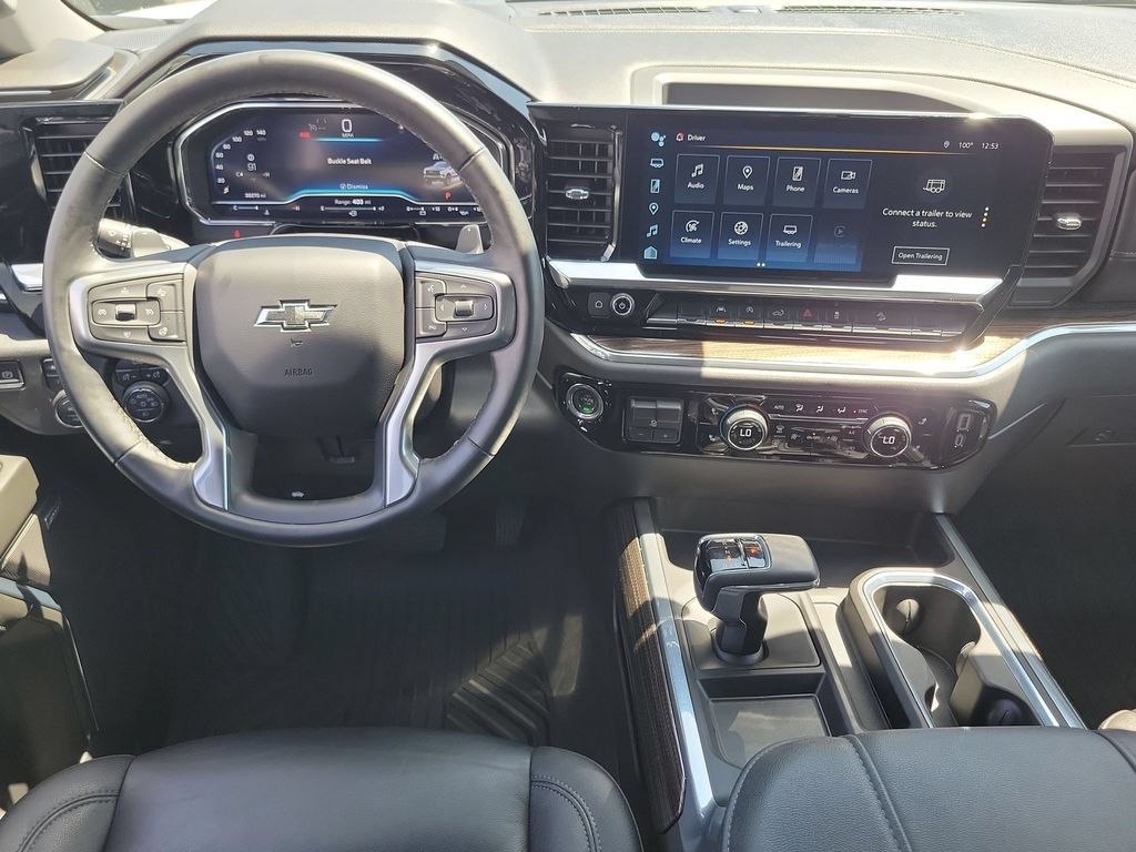 Used 2024 Chevrolet Silverado 1500 LT Trail Boss w/ Convenience Package II AWD/4WD image 11