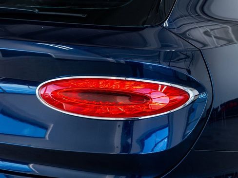 Used 2021 Bentley Bentayga image 29