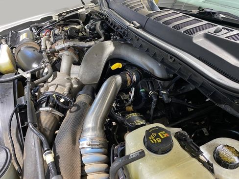 Used 2022 Ford F350 Lariat w/ Chrome Package AWD/4WD image 29