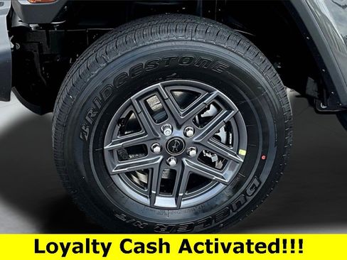 New 2025 Jeep Gladiator Sport image 11