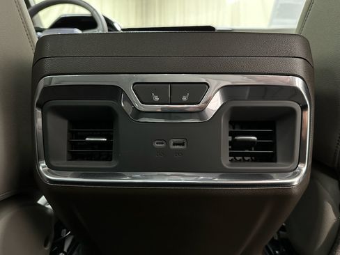 Certified 2024 Chevrolet Silverado 1500 LTZ w/ LTZ Premium Package AWD/4WD image 22