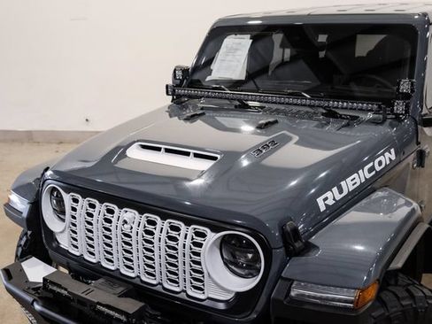 Used 2024 Jeep Wrangler Unlimited Rubicon 392 AWD/4WD image 27