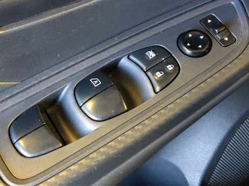 Used 2025 Nissan Versa S w/ S Plus Package FWD image 27