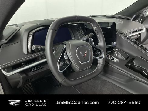 Used 2022 Chevrolet Corvette Stingray Premium Cpe w/ Engine Appearance Package image 11