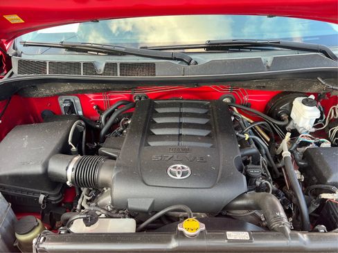 Used 2012 Toyota Tundra 4x4 Double Cab w/ Tow Pkg image 24