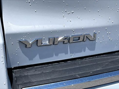 Used 2019 GMC Yukon Denali w/ Denali Ultimate Package AWD/4WD image 10