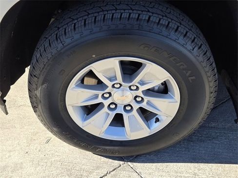 Used 2022 Chevrolet Silverado 1500 LT image 9