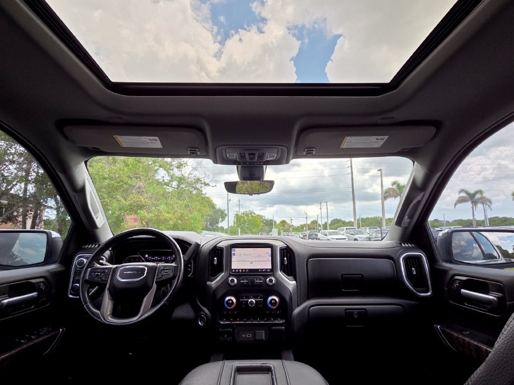 Used 2021 GMC Sierra 1500 Denali w/ Denali Ultimate Package AWD/4WD image 24