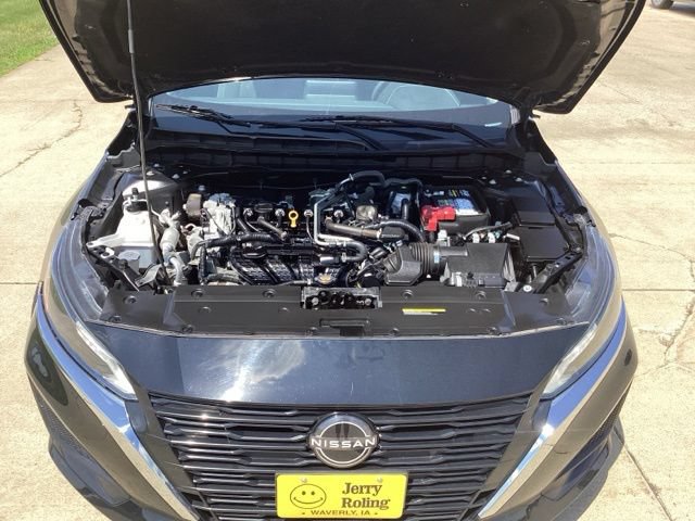 Used 2023 Nissan Altima 2.5 SV AWD/4WD image 16