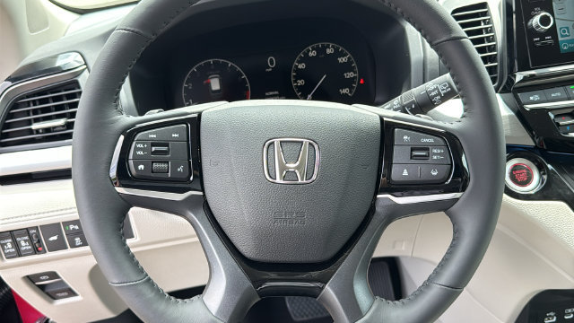 New 2026 Honda Odyssey Touring image 12