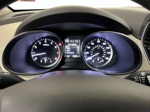 Used 2017 Hyundai Santa Fe SE image 67