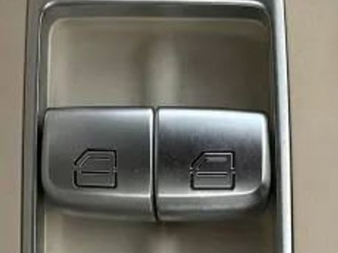 Used 2018 Mercedes-Benz C 300 Sedan image 45