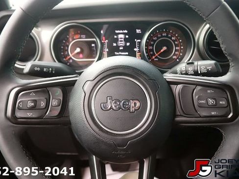 Used 2023 Jeep Wrangler Sport AWD/4WD image 18