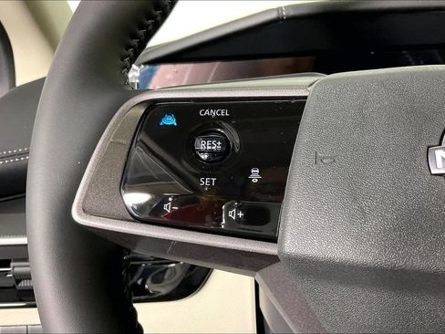 New 2026 Nissan Murano SV AWD/4WD image 21