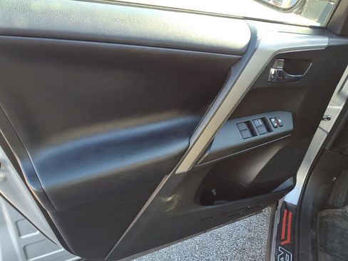 Certified 2018 Toyota RAV4 XLE image 17