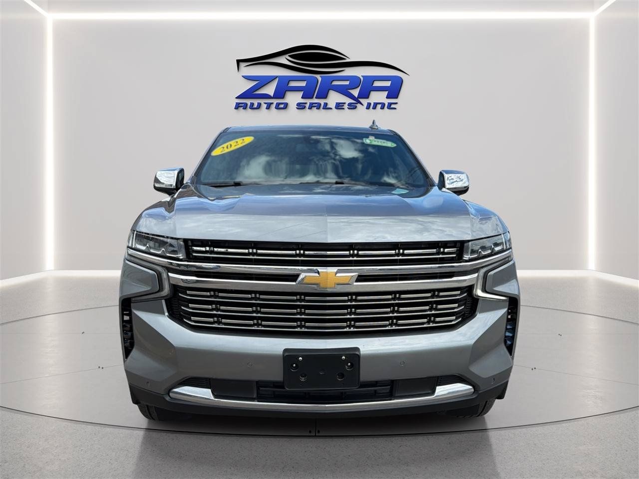 Used 2022 Chevrolet Suburban Premier AWD/4WD image 2