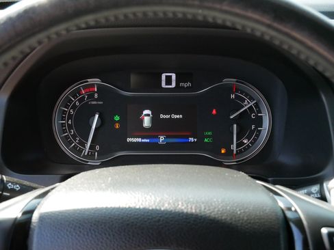 Used 2017 Honda Pilot Touring image 21