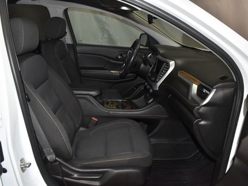 Used 2021 GMC Acadia SLE w/ Driver Convenience Package image 30