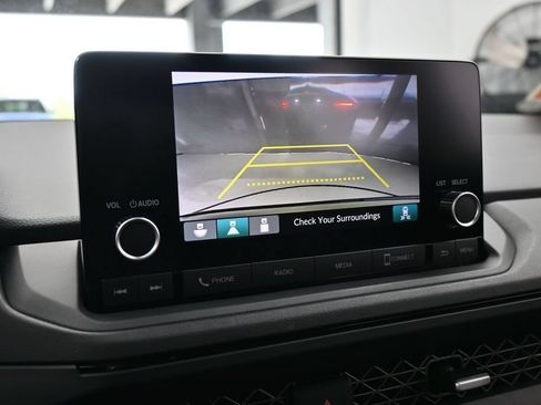 Used 2025 Honda Accord SE image 17