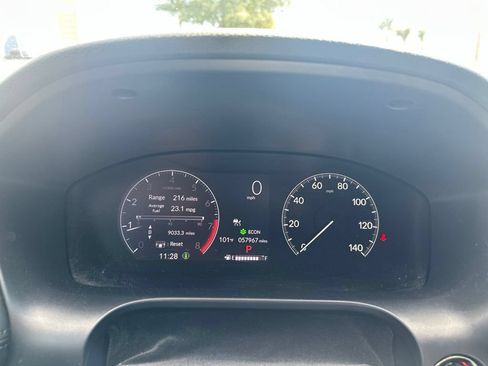 Used 2023 Honda HR-V LX image 10