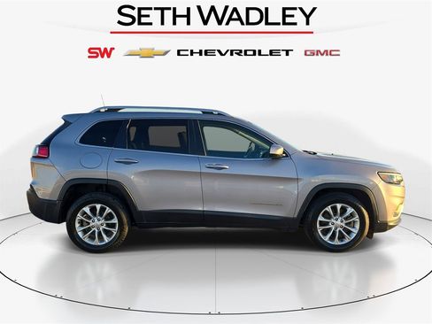 Used 2019 Jeep Cherokee Latitude w/ Popular Appearance Group image 5