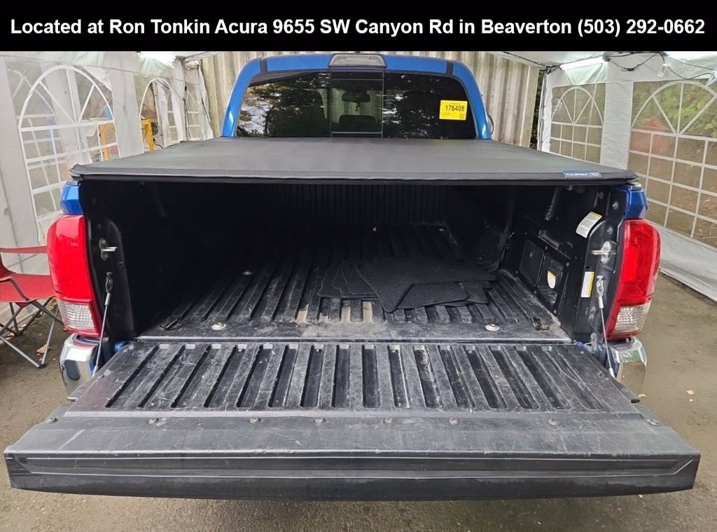 Used 2017 Toyota Tacoma TRD Off-Road w/ Tow Package RWD image 11