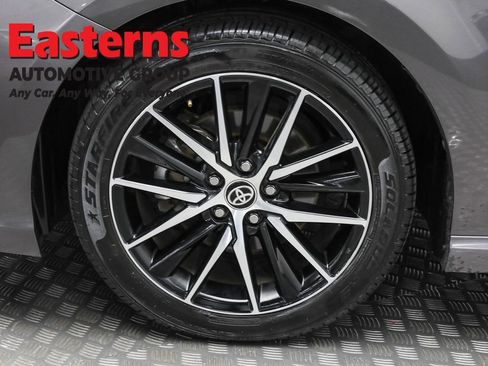 Used 2024 Toyota Camry SE image 32