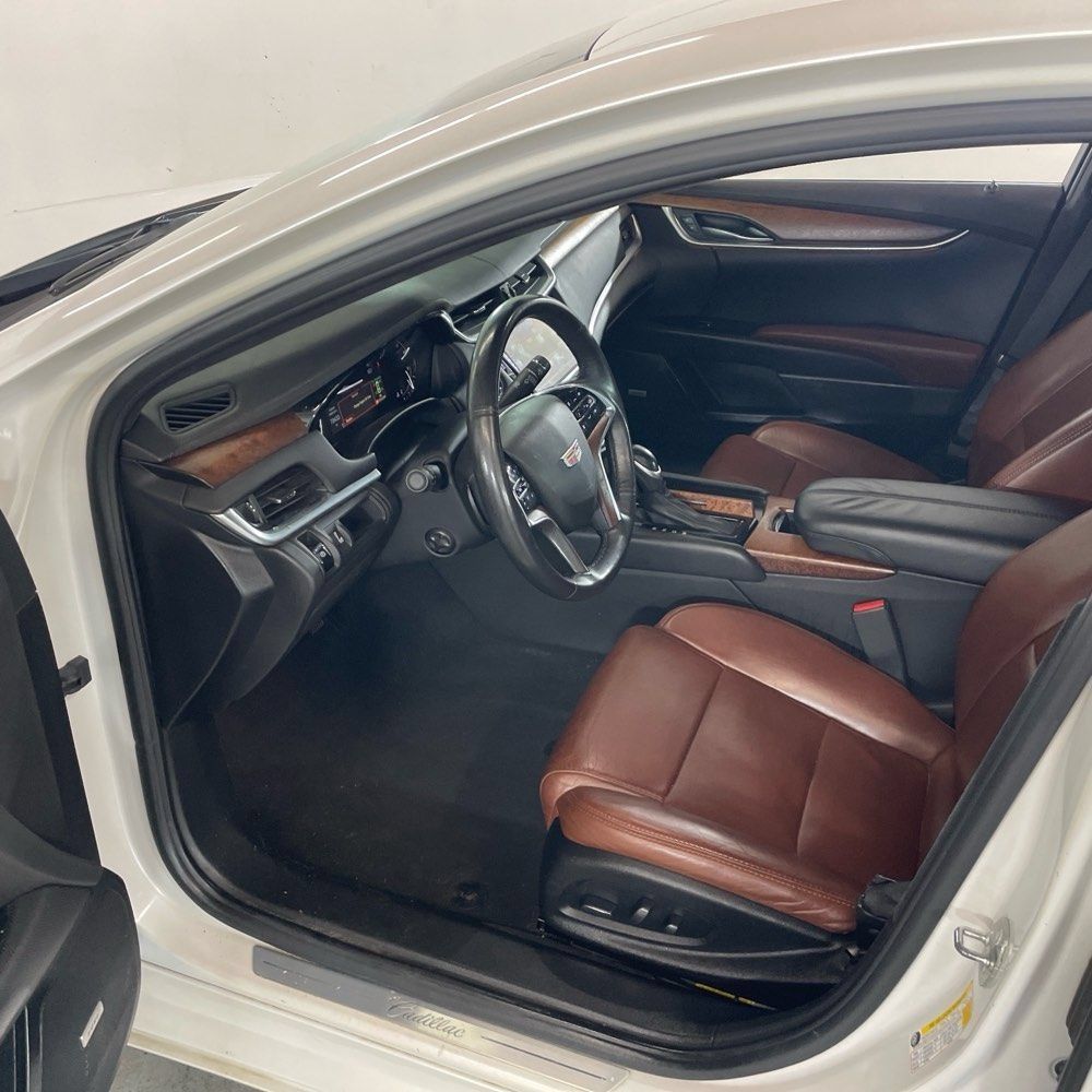 Used 2018 Cadillac XTS Luxury w/ Driver Awareness Package FWD image 5