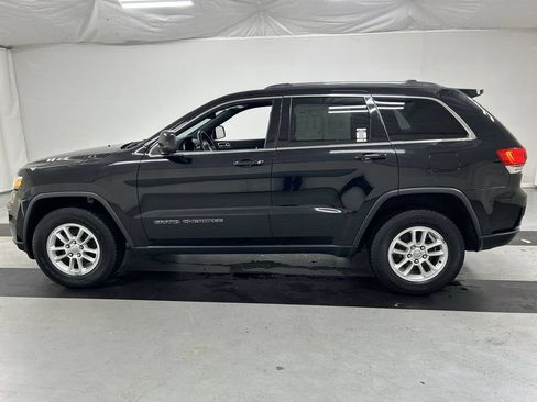 Used 2019 Jeep Grand Cherokee Laredo AWD/4WD image 6