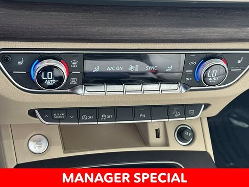 Used 2023 Audi Q5 2.0T Premium w/ Convenience Package AWD/4WD image 19