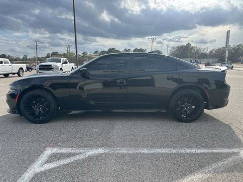 Used 2020 Dodge Charger GT w/ Blacktop Package image 4