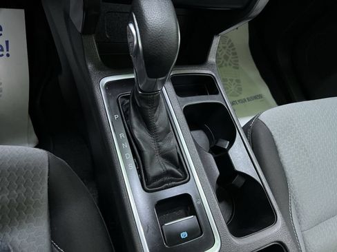 Used 2019 Ford Escape SE AWD/4WD image 24