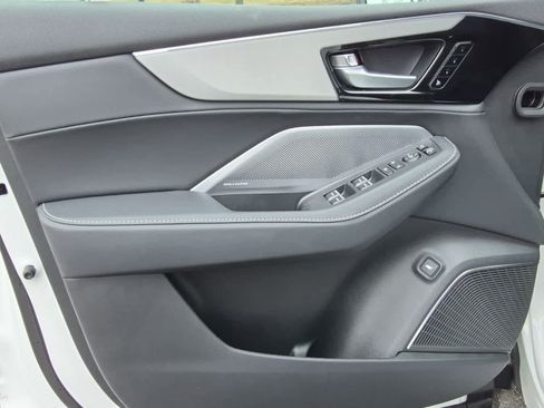 Used 2026 Acura MDX SH-AWD w/ Technology Package image 12