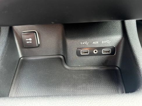 Used 2018 Dodge Durango GT AWD/4WD image 27