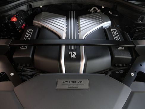 New 2026 Rolls-Royce Cullinan AWD/4WD image 32