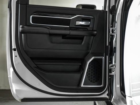 Used 2021 RAM 2500 Laramie image 36
