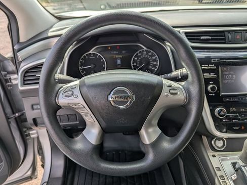 Used 2016 Nissan Murano S AWD/4WD image 13